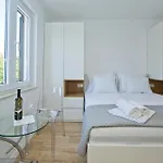 Hostel Luka's &
